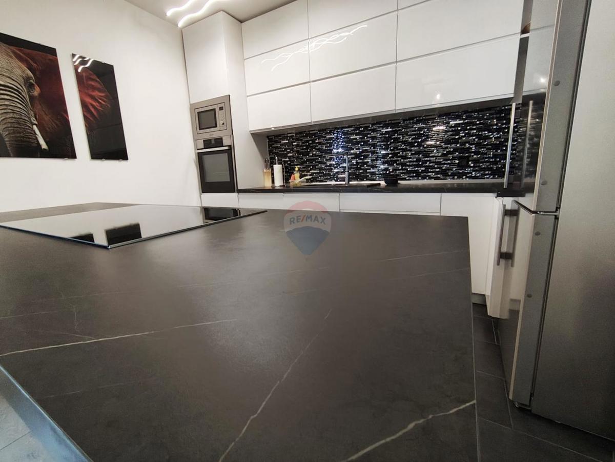 Stanovanje/Apartma Senj, 126,70m2