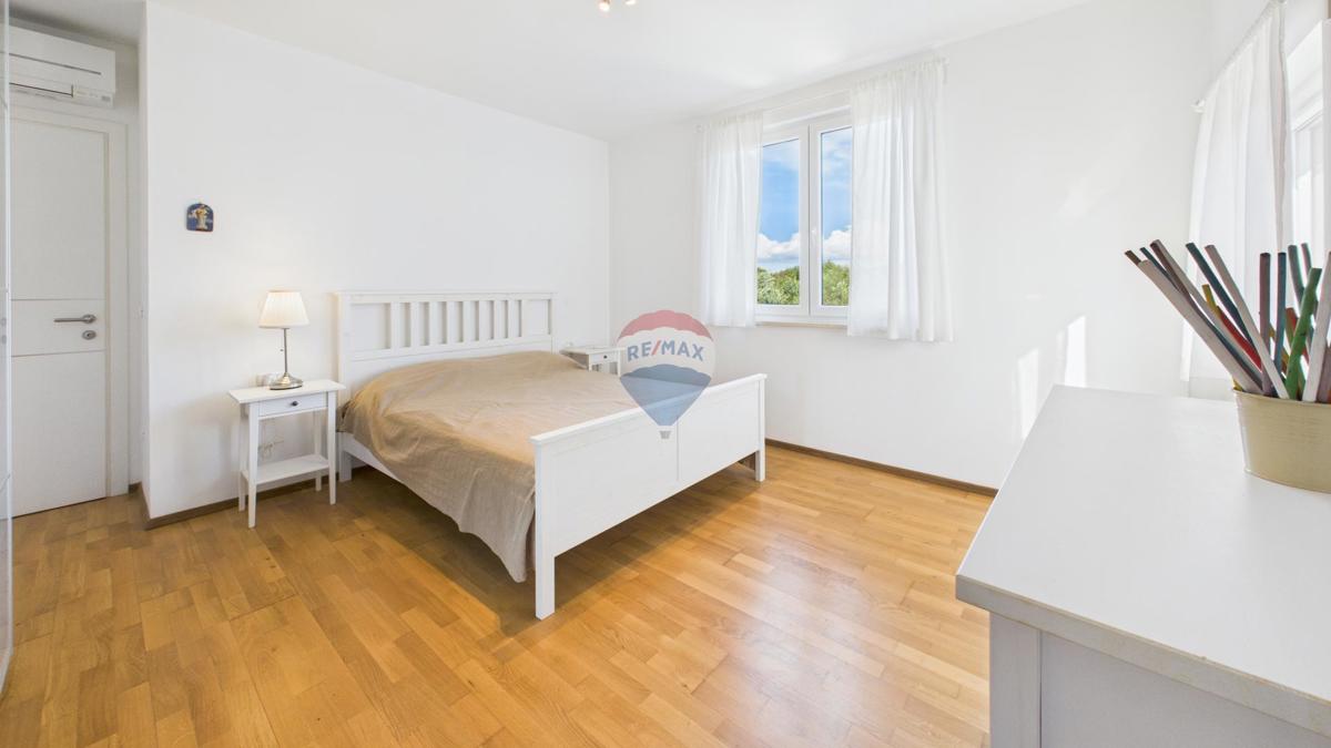 ISTRA, FAŽANA – čudovito stanovanje s pogledom na morje