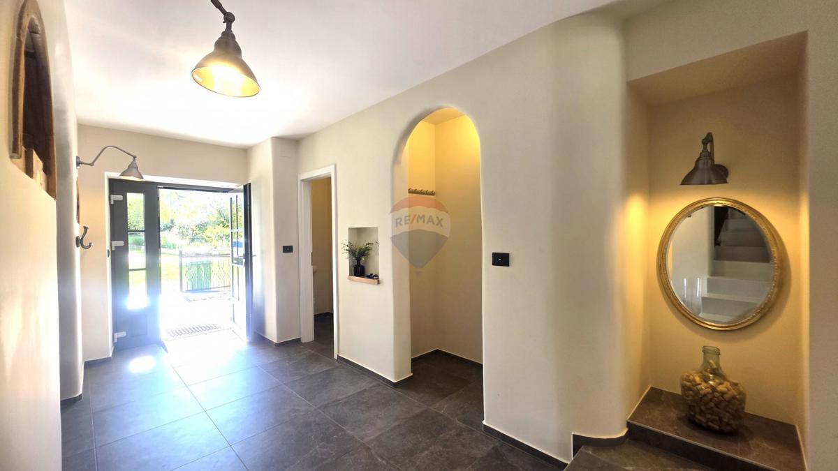 Istra, Buje-Triban – Prenovljena hiša z bazenom