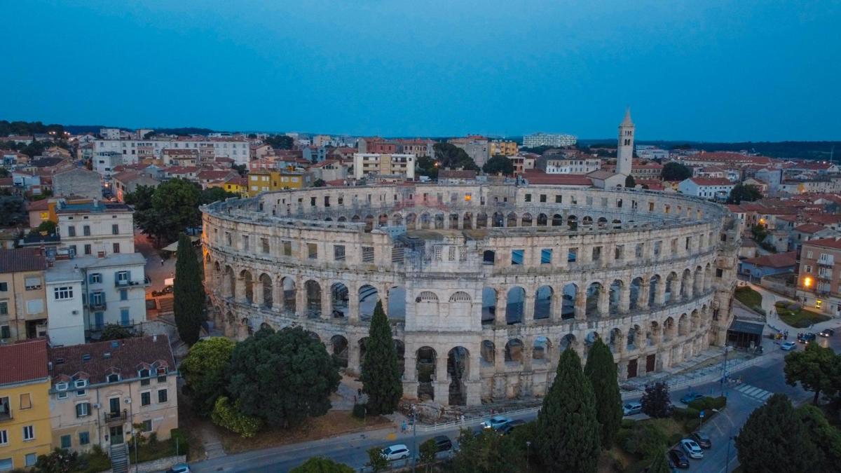 Stanovanje/Apartma Arena, Pula, 67,65m2