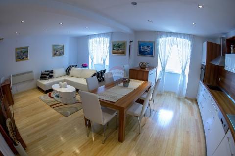 Karlobag, 260m2
