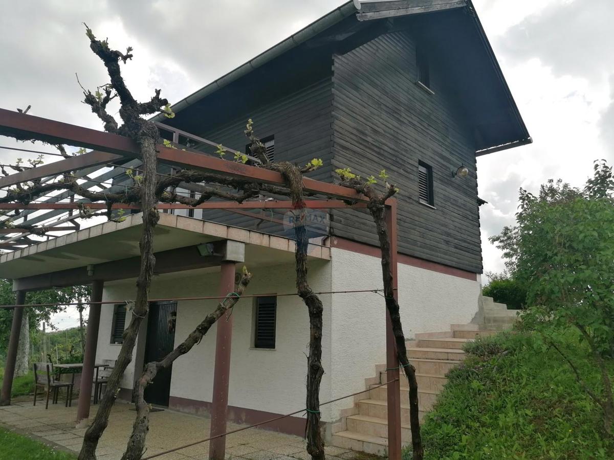 Hiša Gornji Škrnik, Zagorska Sela, 105m2