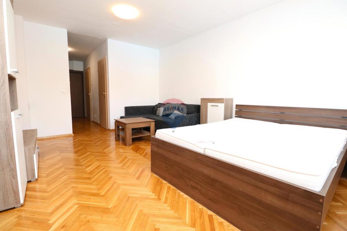 Stanovanje/Apartma Trešnjevka, Trešnjevka - Sjever, 39m2