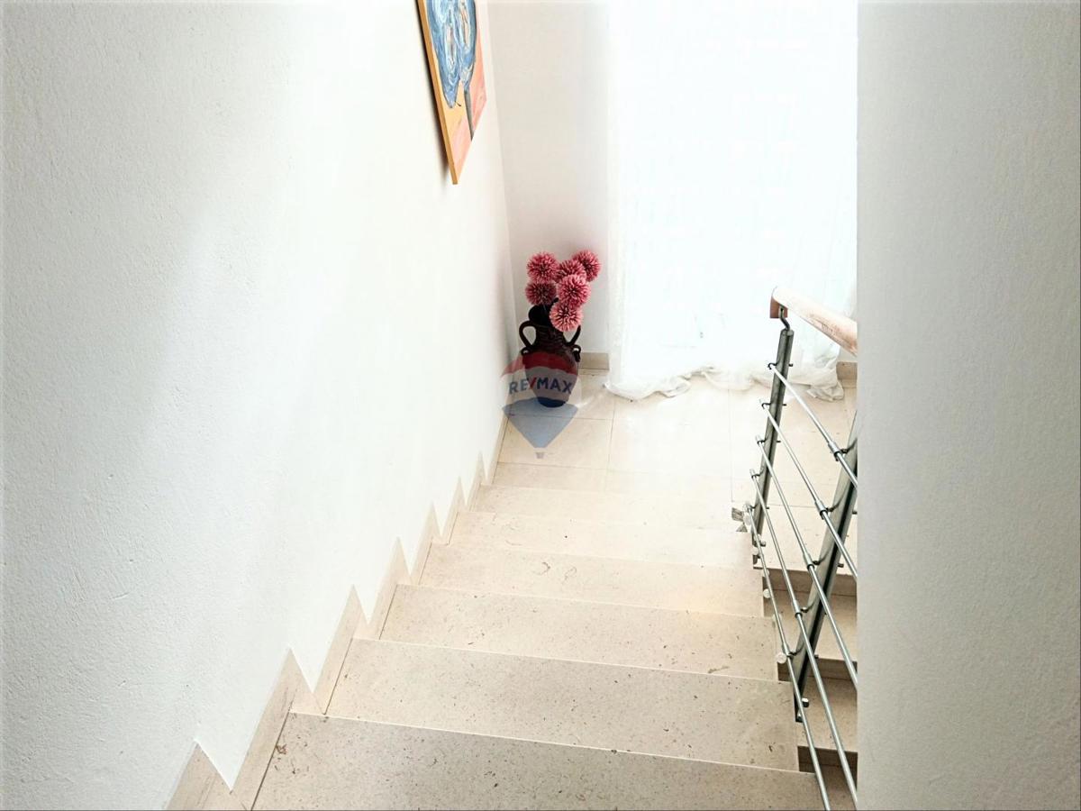 Hiša Kurilovec, Velika Gorica, 375m2