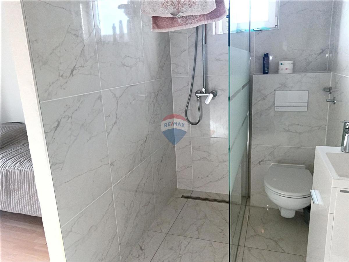 Hiša Kurilovec, Velika Gorica, 375m2