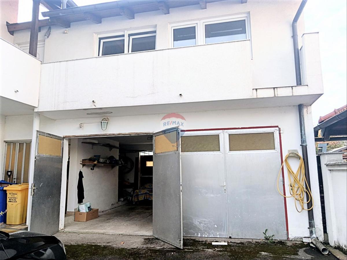 Hiša Kurilovec, Velika Gorica, 375m2