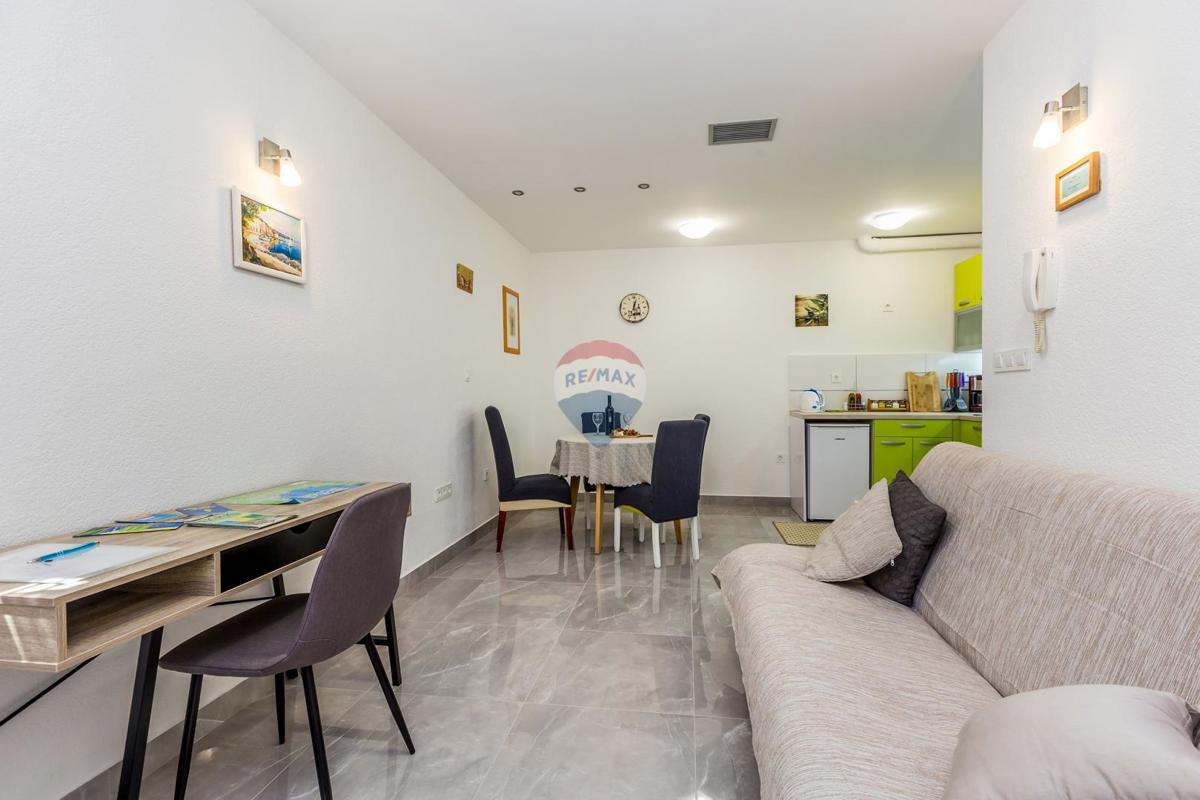 Stanovanje/Apartma Malinska, Malinska-Dubašnica, 36m2