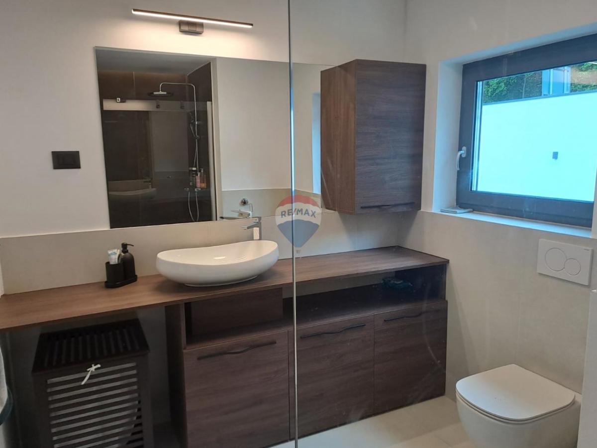 Hiša Lovran, 236,95m2