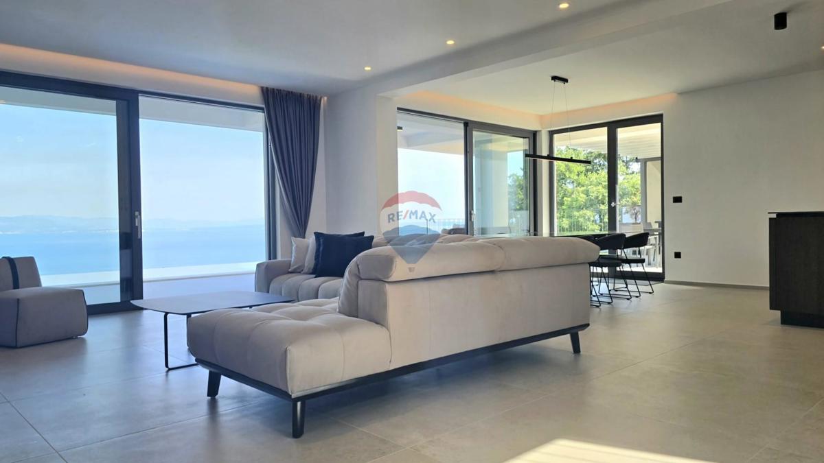 Hiša Lovran, 236,95m2