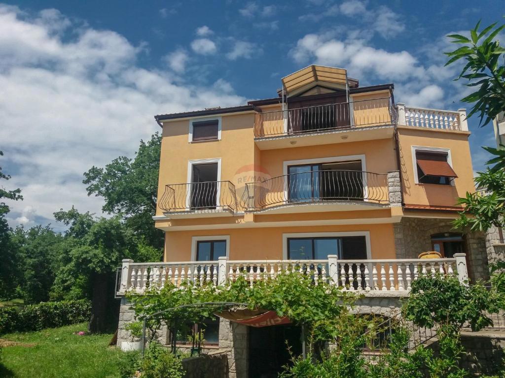 Hiša Krnjevo, Rijeka, 343m2