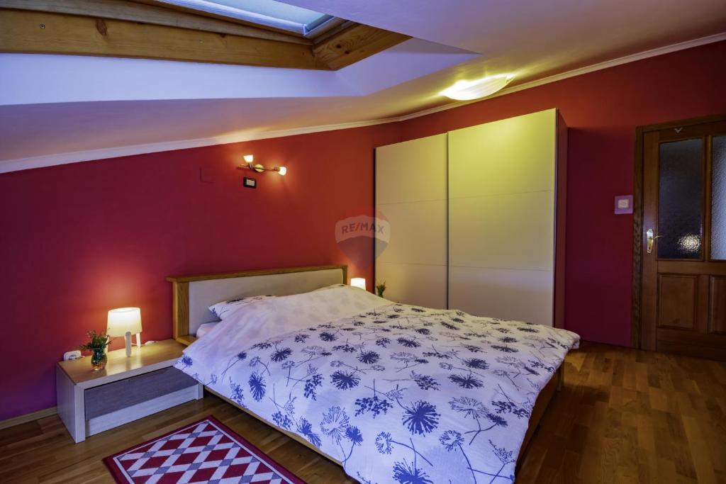 Hiša Krnjevo, Rijeka, 343m2