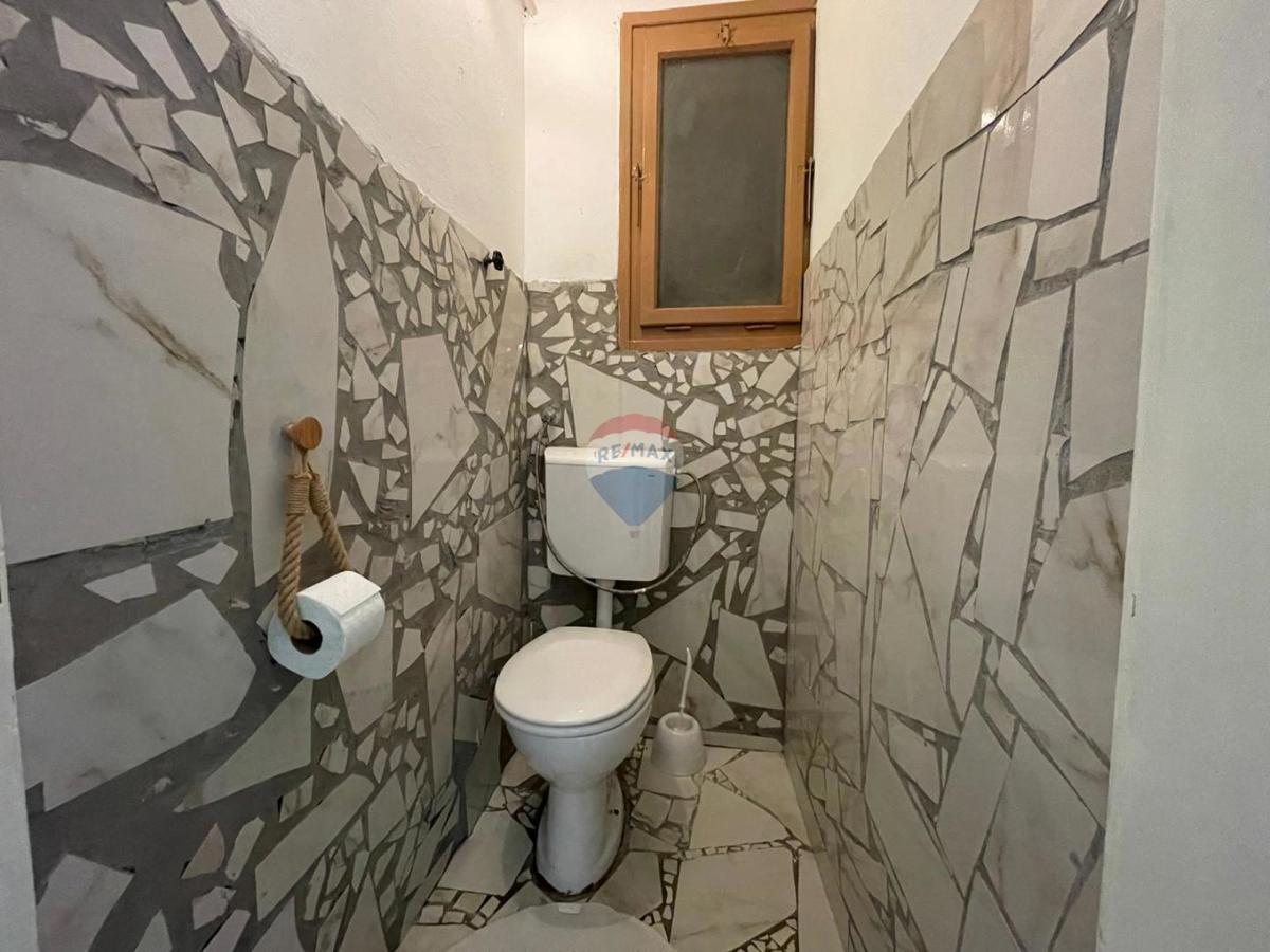 Hiša Radoboj, 650m2