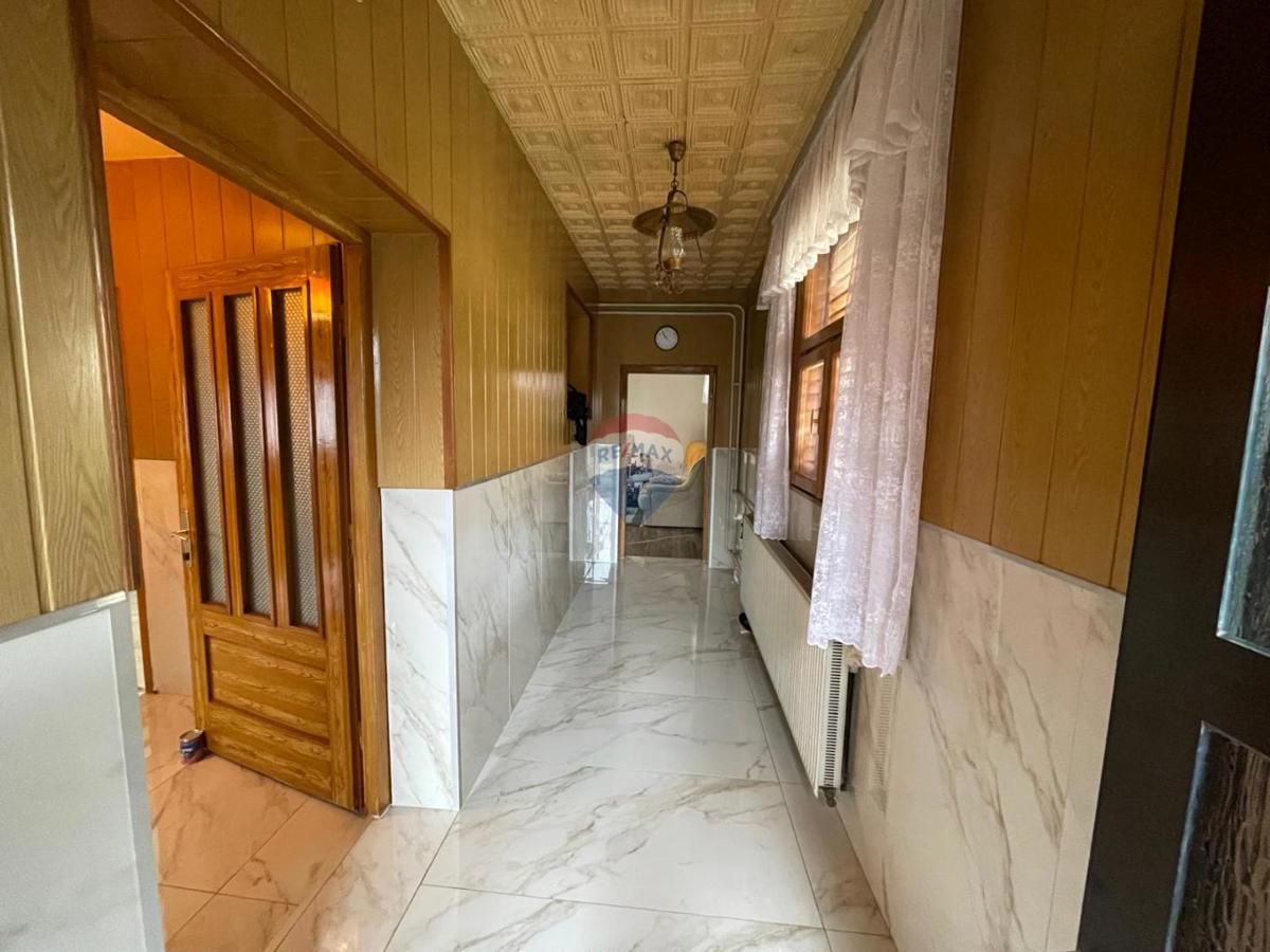 Hiša Radoboj, 650m2