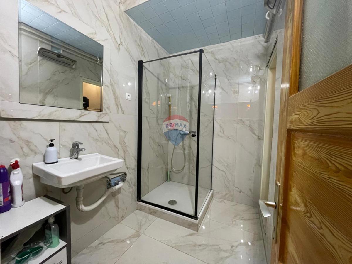 Hiša Radoboj, 650m2