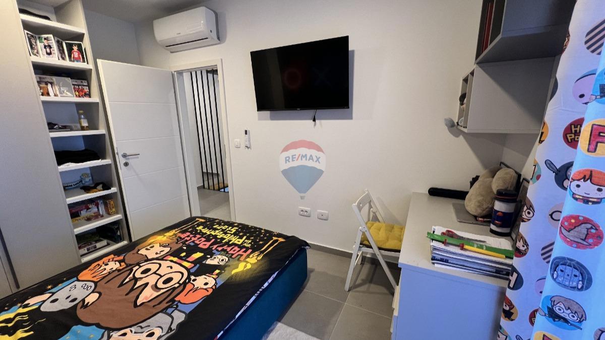 Istra, Novigrad – Dvonadstropno stanovanje s pogledom in vrtom