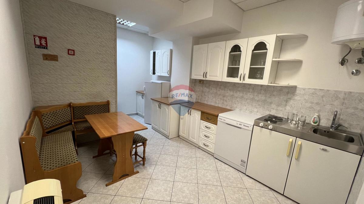 Poslovni prostori Rastočine, Rijeka, 324m2