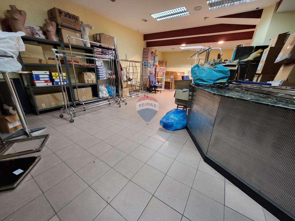 Poslovni prostori Centar, Rijeka, 5,80m2