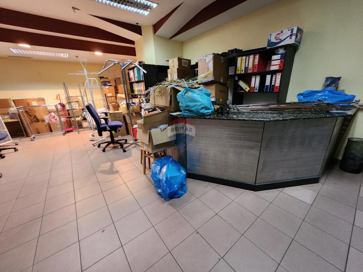 Poslovni prostori Centar, Rijeka, 5,80m2