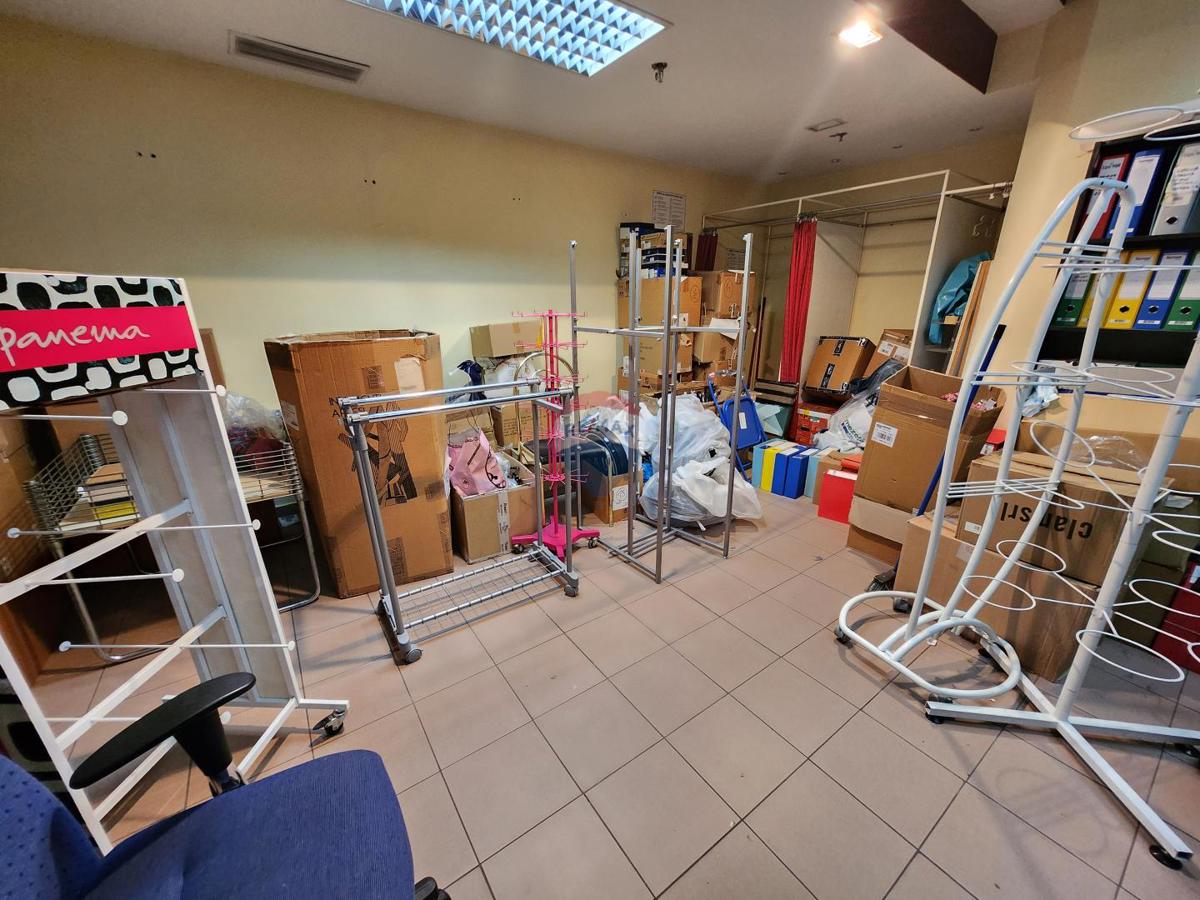 Poslovni prostori Centar, Rijeka, 5,80m2