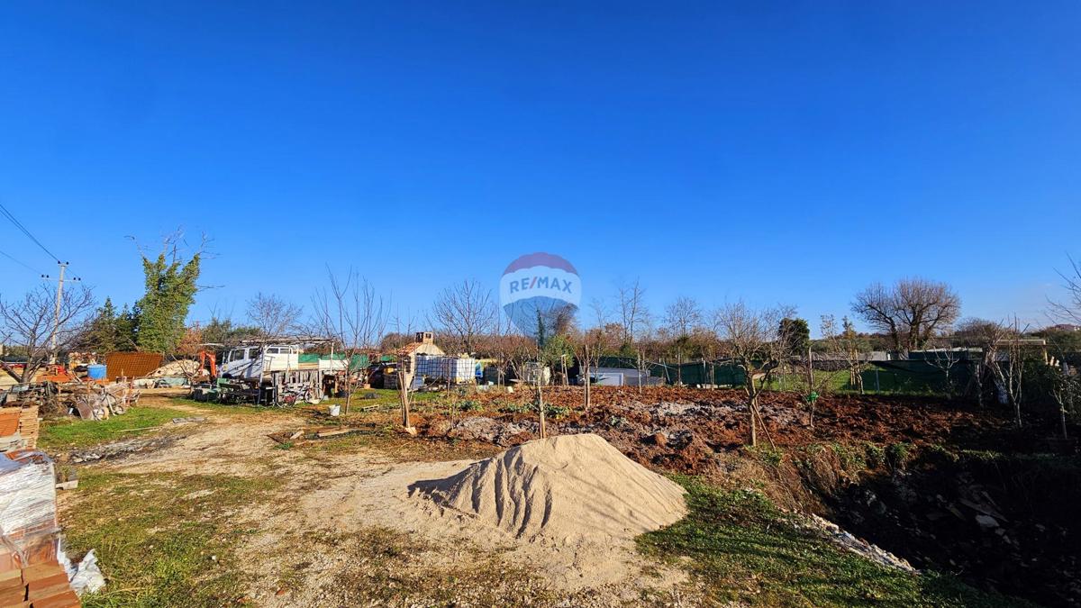 Stavbno zemljišče Umag, 524m2