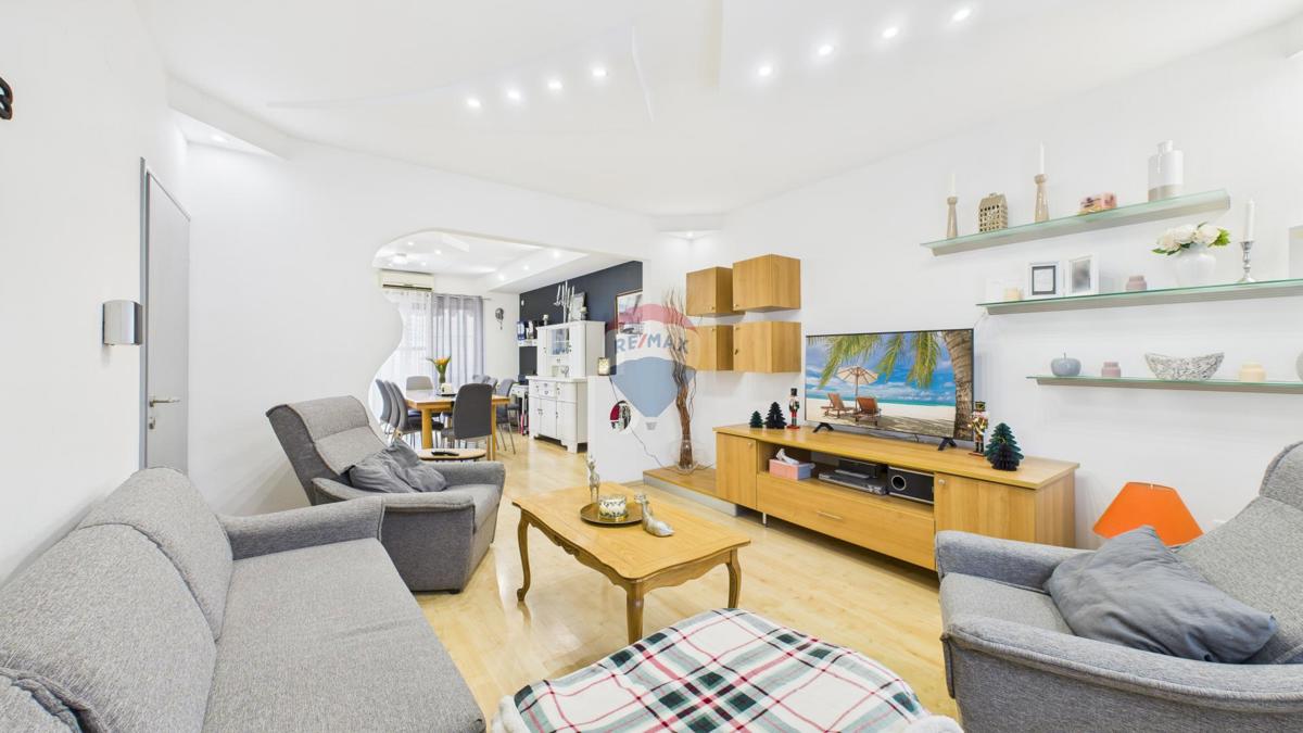 Stanovanje/Apartma Police Pirišće, Ozalj, 78m2