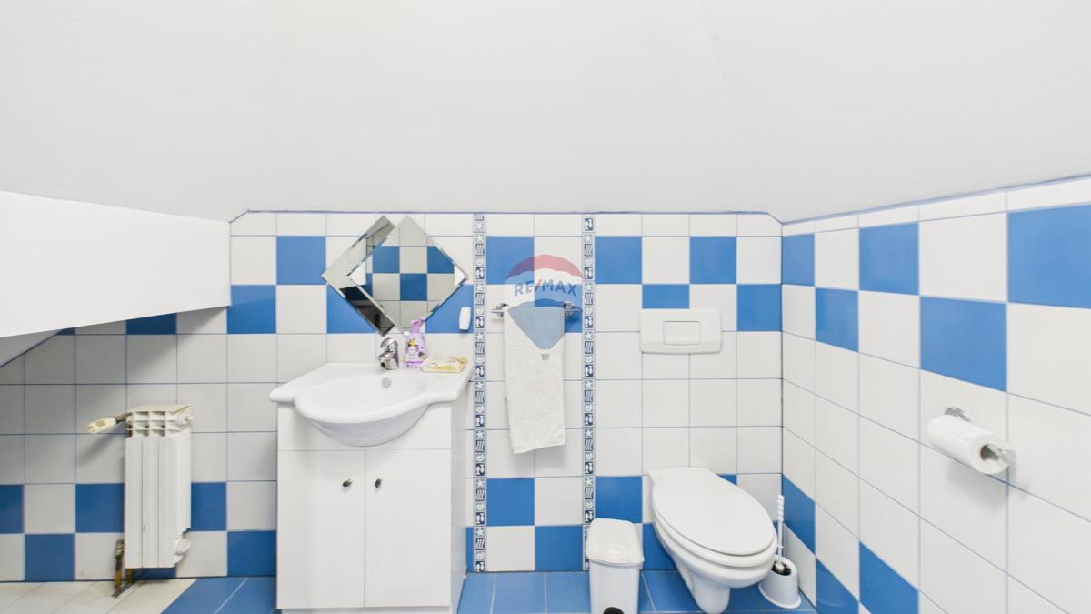 Stanovanje/Apartma Police Pirišće, Ozalj, 78m2