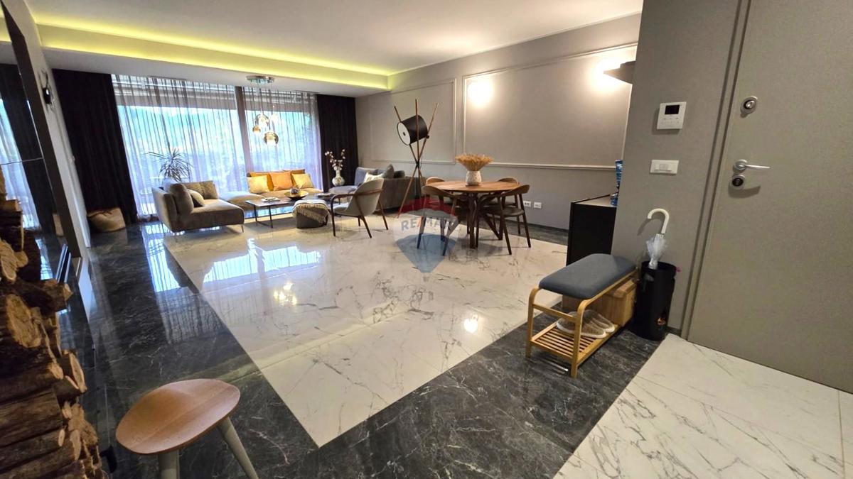 Stanovanje/Apartma Rovinj, 166m2