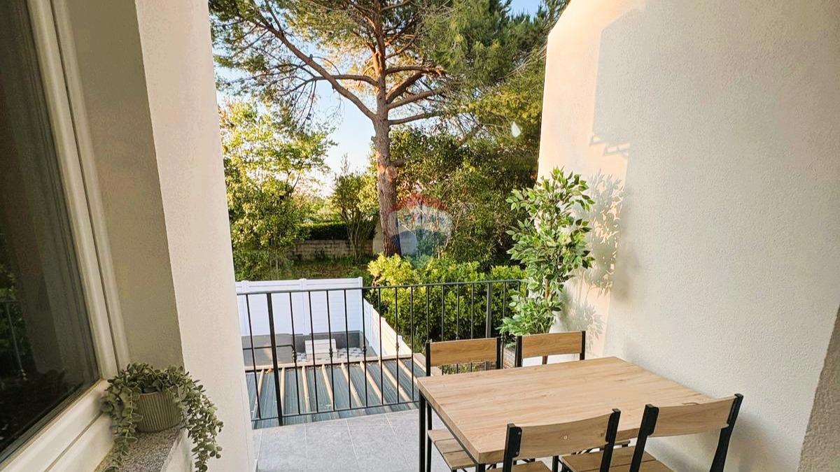 Istra, Novigrad, enosobno stanovanje z galerijo, 200 m od morja