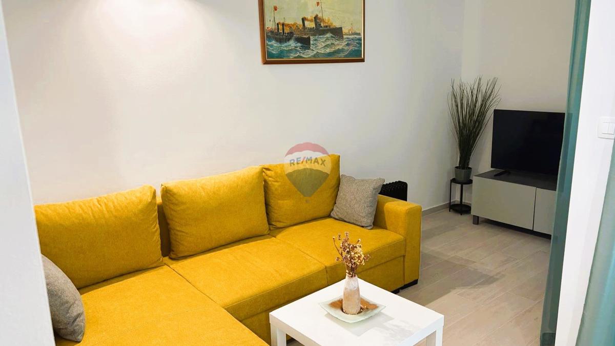 Istra, Novigrad, enosobno stanovanje z galerijo, 200 m od morja