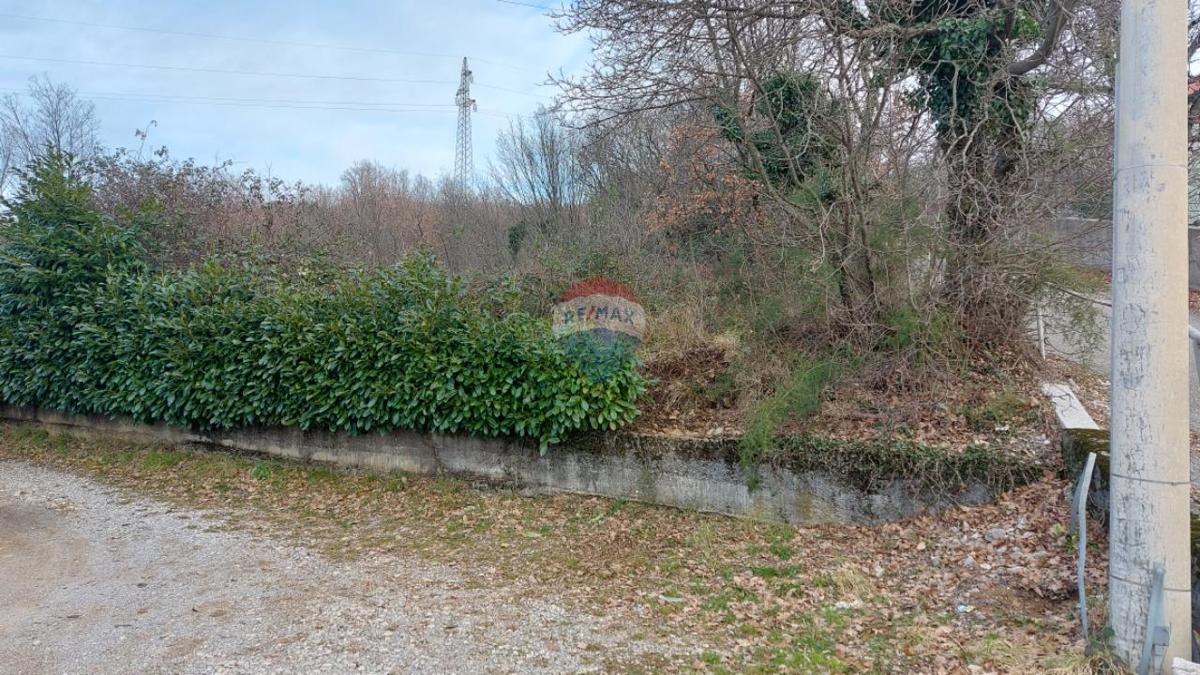 Stavbno zemljišče Drenova, Rijeka, 1.358m2