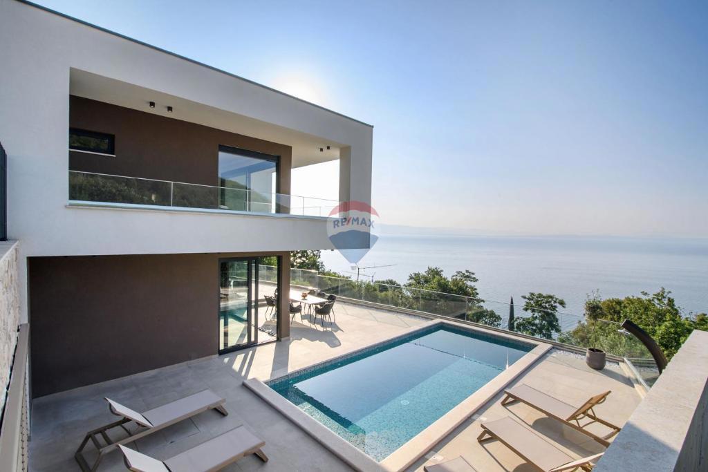 Hiša Medveja, Lovran, 235m2