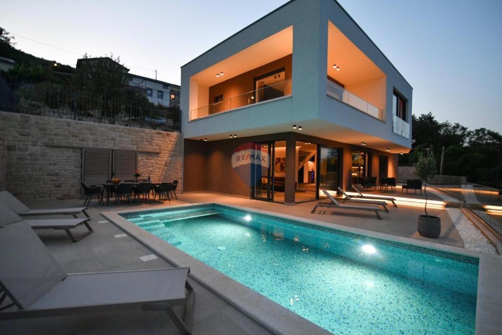 Hiša Medveja, Lovran, 235m2