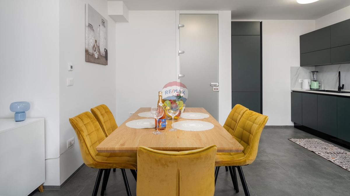 Stanovanje/Apartma Funtana, 99m2