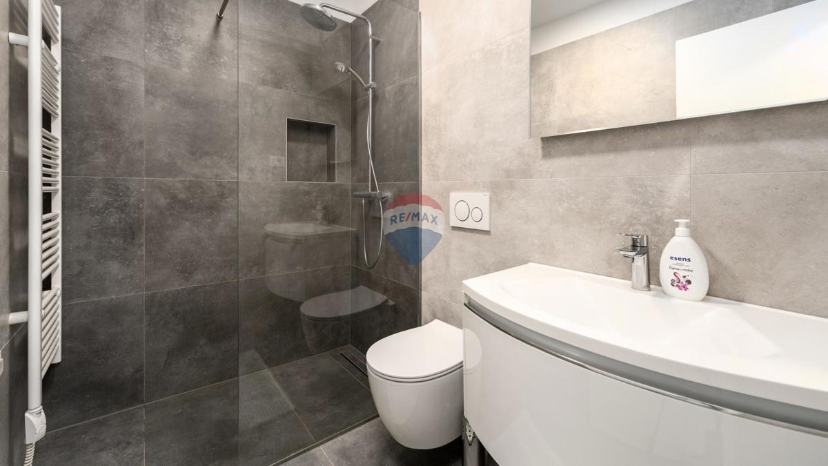 Stanovanje/Apartma Funtana, 99m2