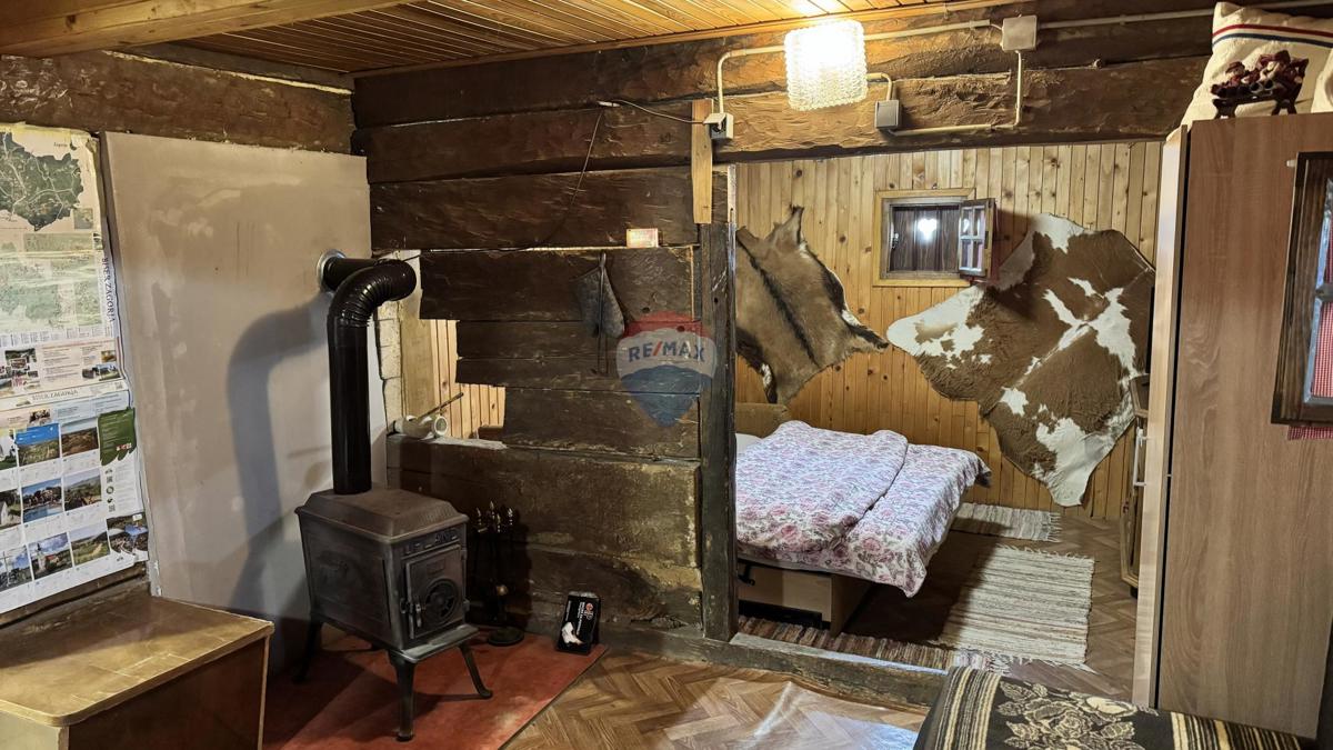 Hiša Črešnjevec, Tuhelj, 77m2