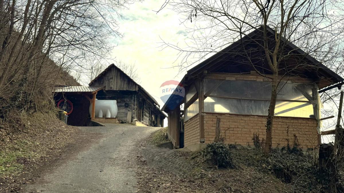 Hiša Črešnjevec, Tuhelj, 77m2