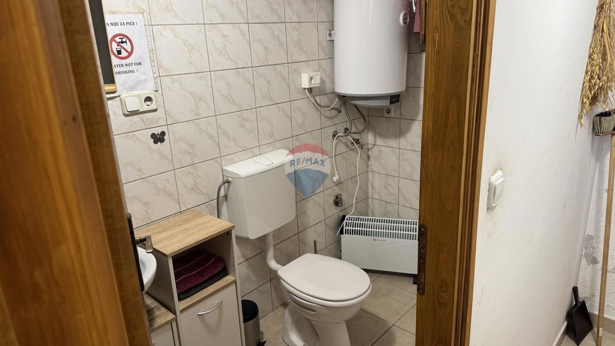 Hiša Črešnjevec, Tuhelj, 77m2