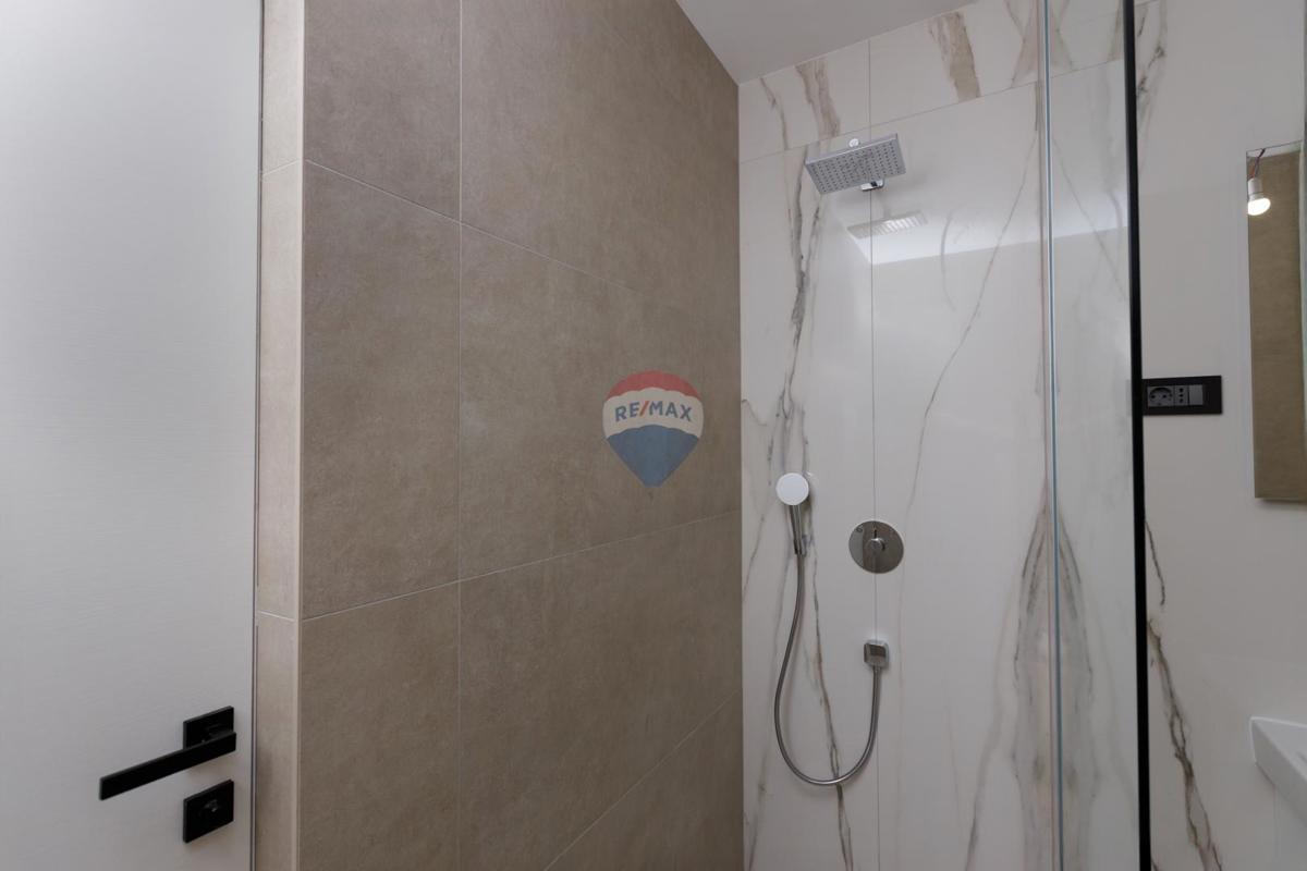 Stanovanje/Apartma Lovran, 172,07m2