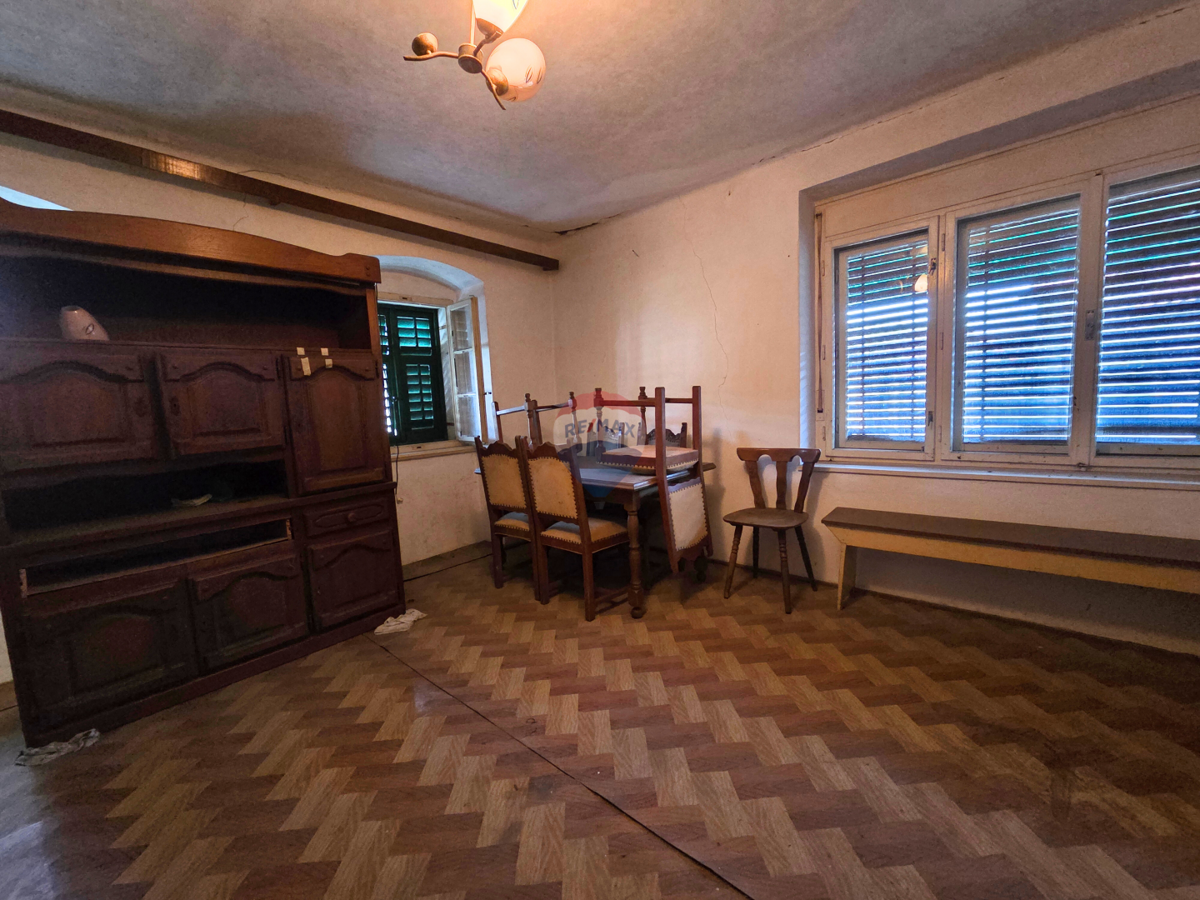 Hiša Studena, Klana, 220m2