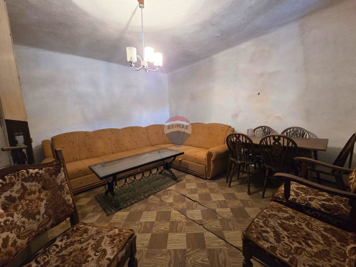 Hiša Studena, Klana, 220m2