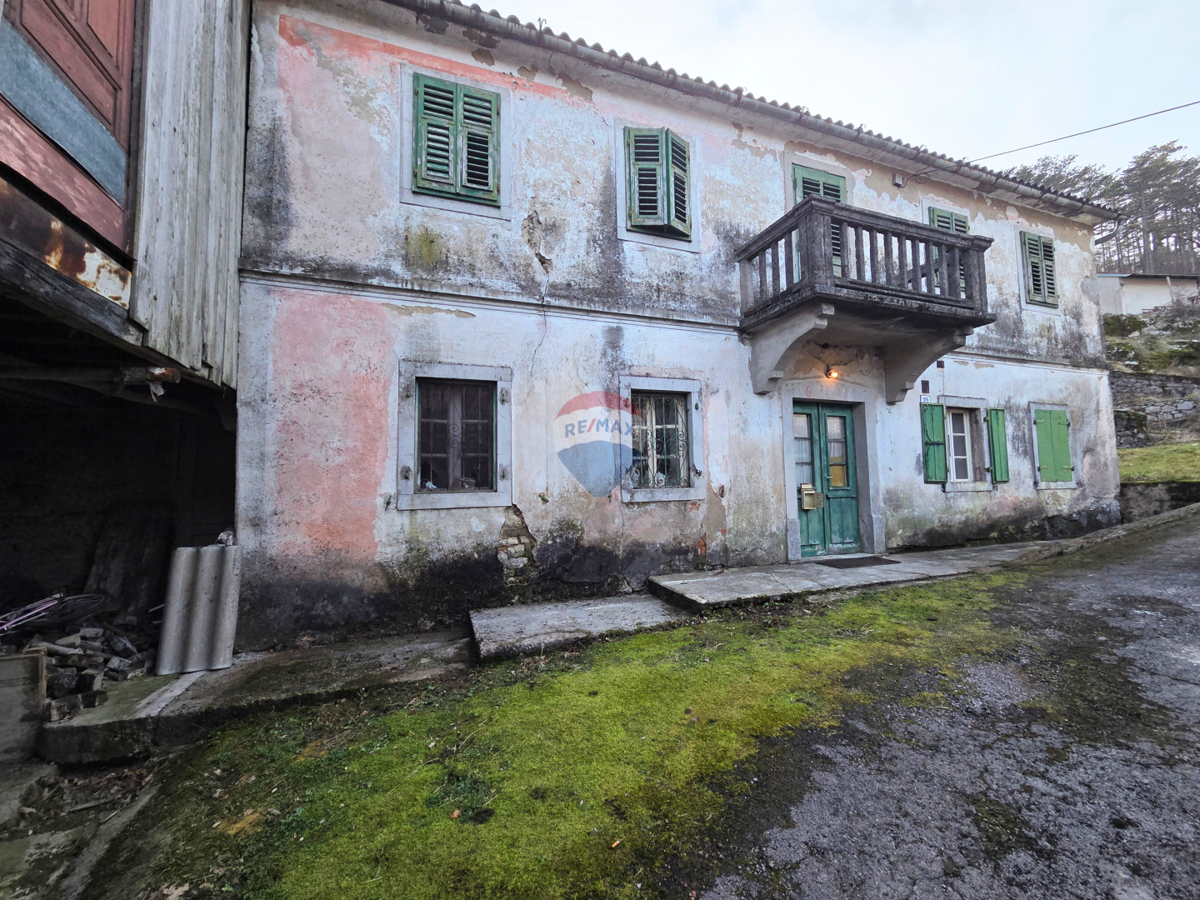 Hiša Studena, Klana, 220m2