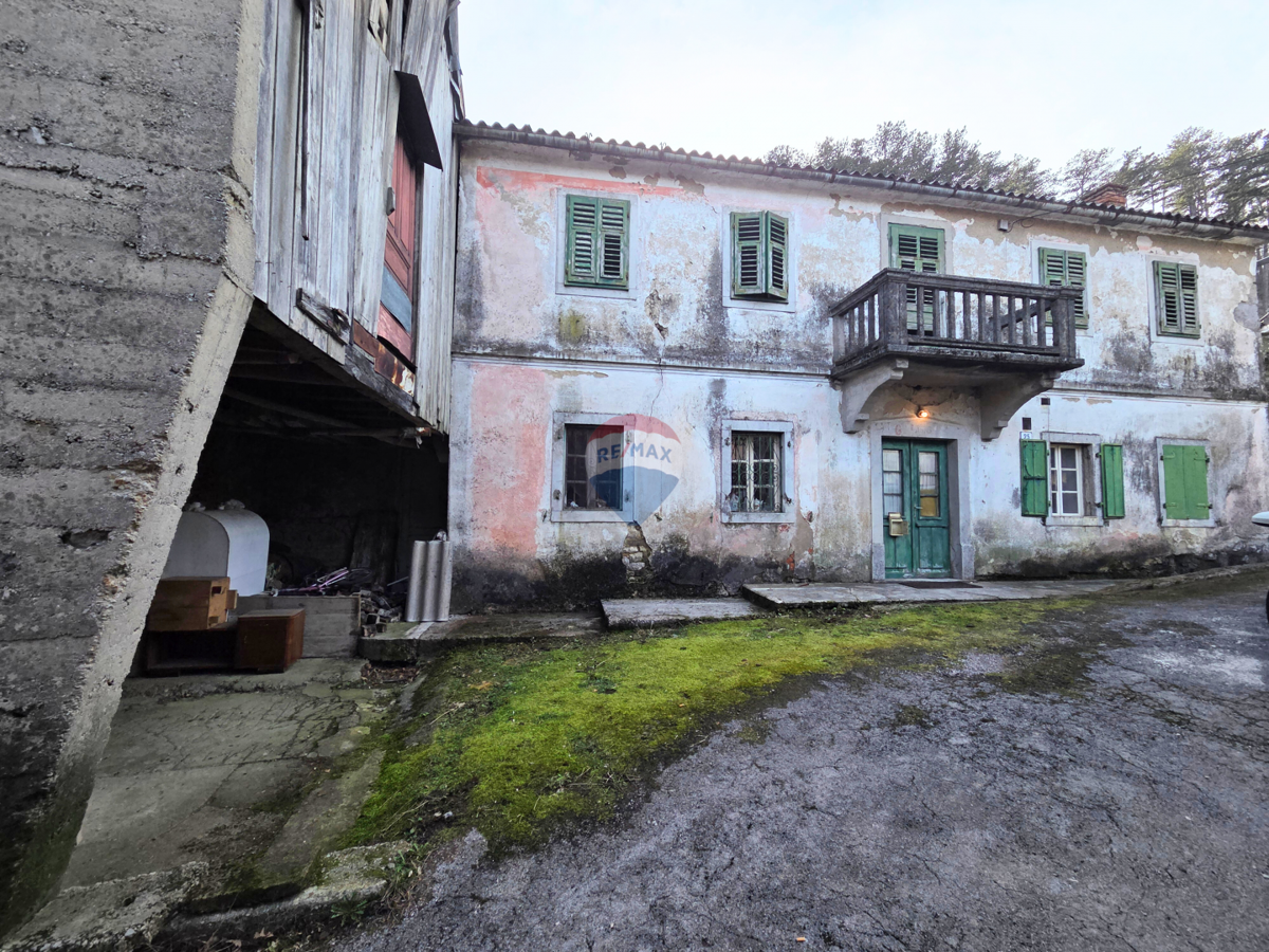 Hiša Studena, Klana, 220m2