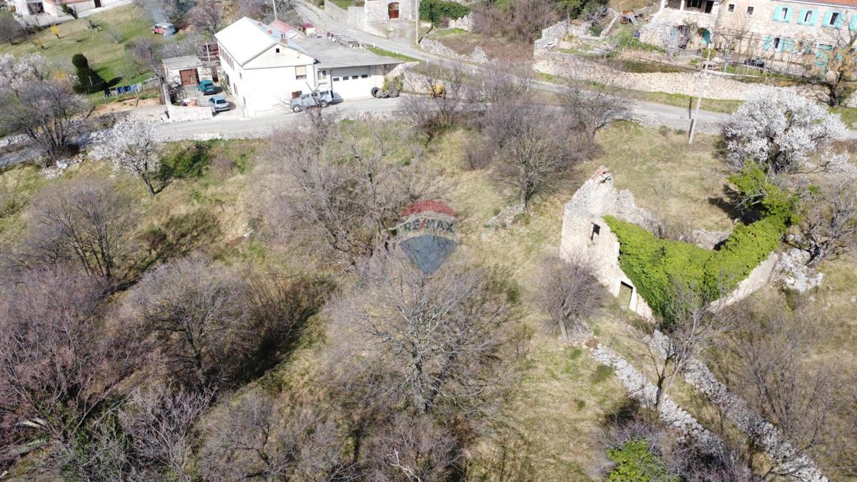 Stavbno zemljišče Bribir, Vinodolska Općina, 735m2