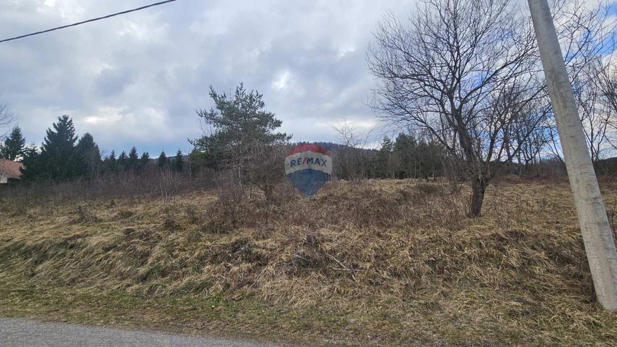 Stavbno zemljišče Vujnovići, Vrbovsko, 1.300m2