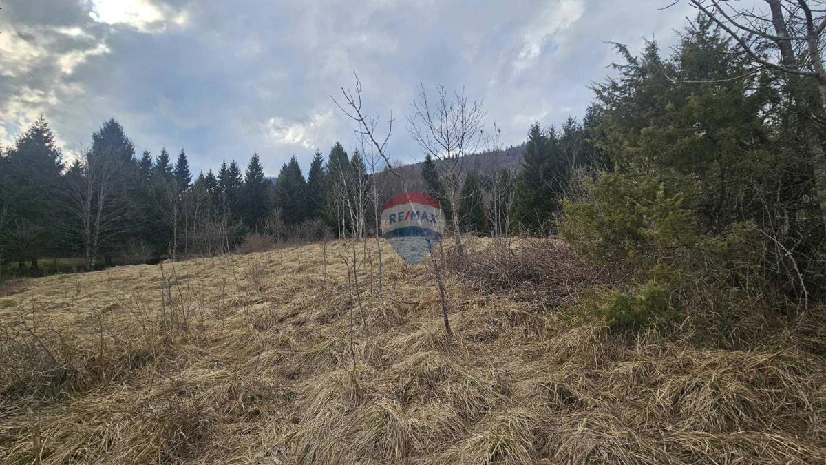 Stavbno zemljišče Vujnovići, Vrbovsko, 1.300m2