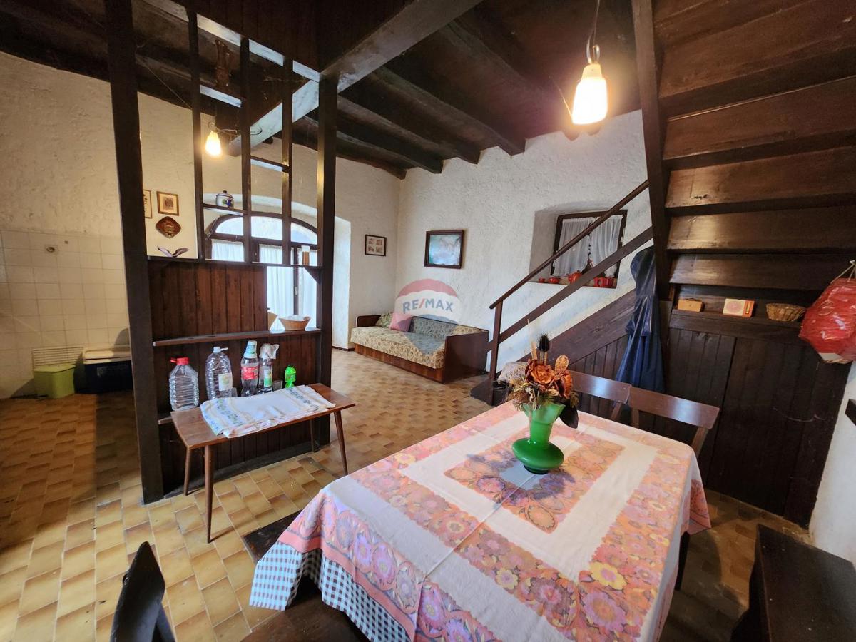 Hiša Sovinjak, Buzet, 165,50m2