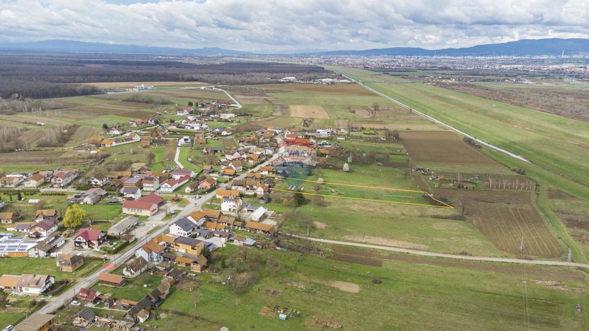 Stavbno zemljišče Okuje, Velika Gorica - Okolica, 4.963m2