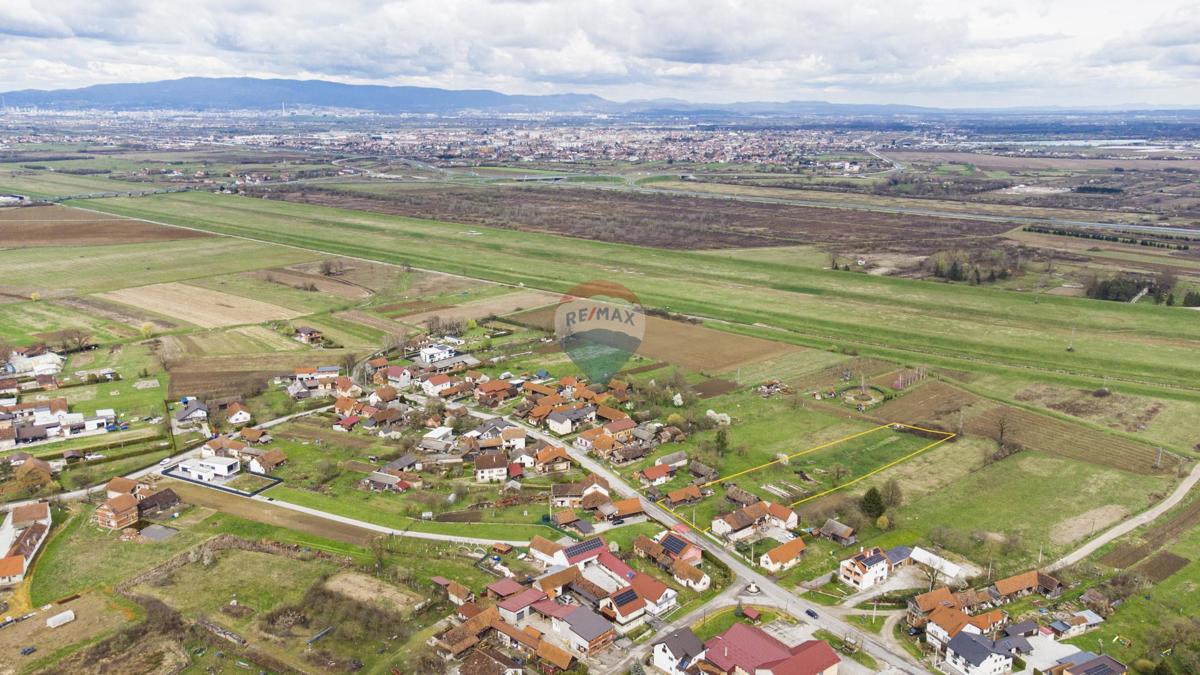 Stavbno zemljišče Okuje, Velika Gorica - Okolica, 4.963m2