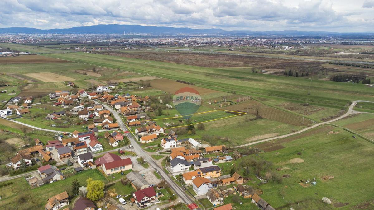 Stavbno zemljišče Okuje, Velika Gorica - Okolica, 4.963m2