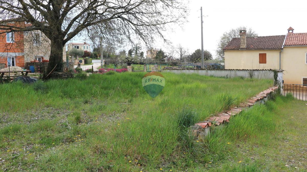 Stavbno zemljišče Kaštelir, Kaštelir-Labinci, 907m2